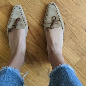 Vintage Manolo Blahnik mule slides